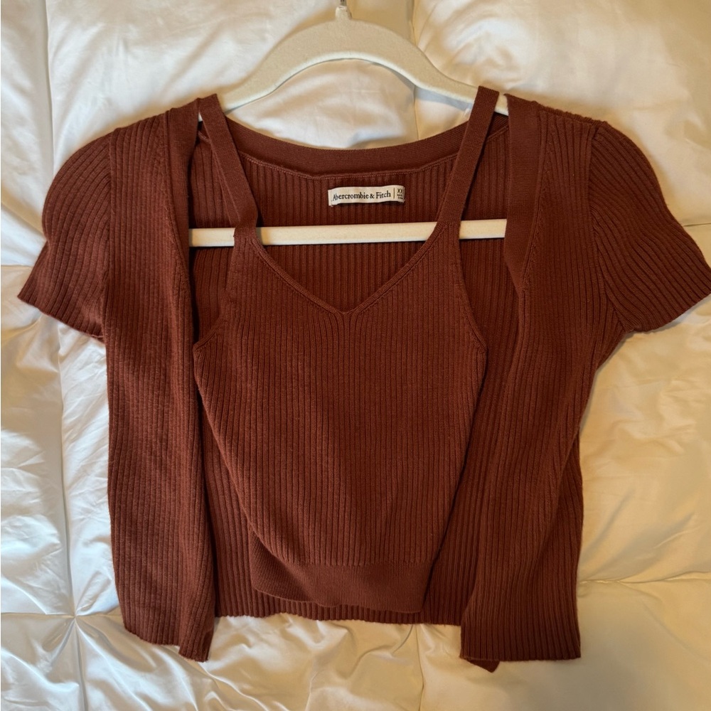 ABERCROMBIE & FITCH Discontinued Brown Short Sleeve Jacket and Tank Set